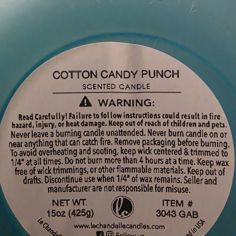 Cotton Candy Scented Candle - Blue - Picture 3 of 5